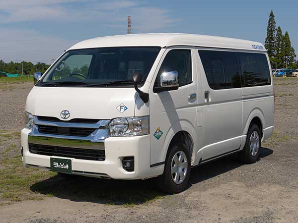 プラスMR（北海道日本ハムファイターズ特別仕様車）