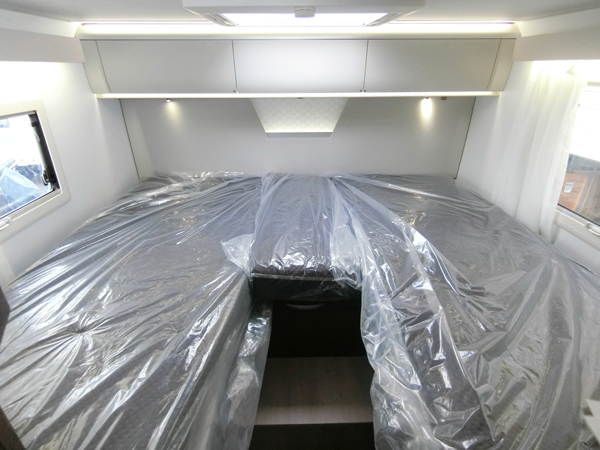 ADRIA　Matrix　Supreme　670SL
