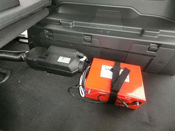 フリードハイブリッド