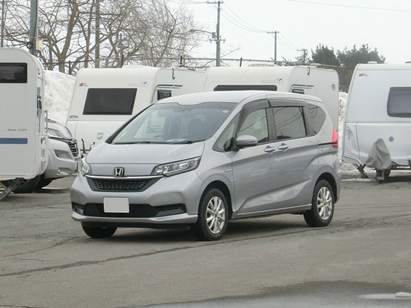 フリードハイブリッド（フリースタイル　ホットパッケージ）